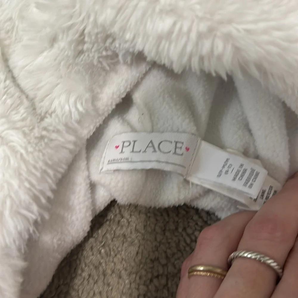 Place Fuzzy White Hooded Scarf